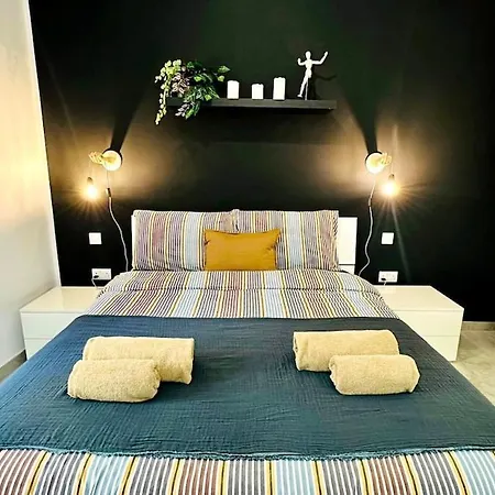 My Place In The Apartment *