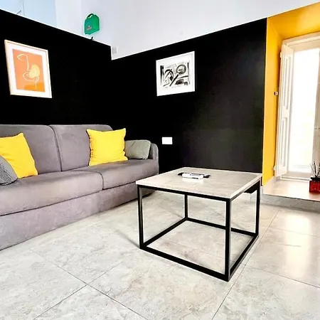 My Place In The Apartment *