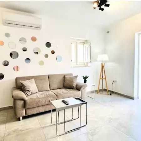 My Place In The * إيل فورجانا